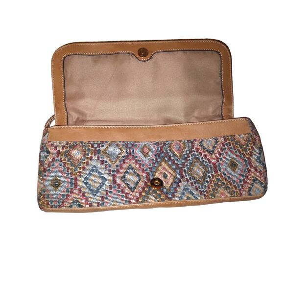 VTG LIz Claiborne Tapestry Baguette Clutch purse with removable chain handle - Picture 2 of 7